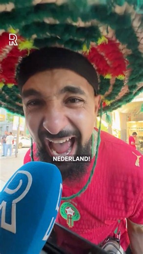 Marokkaanse fans uit hun dak na winst #WK #Rotterdam
