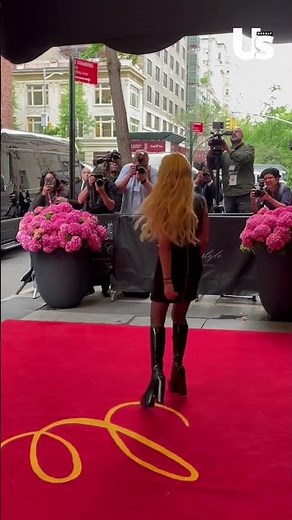 #DonatellaVersace Iconic Pre-Met Gala Moment at The Carlyle Hotel #MetGala2024