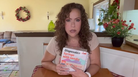 1ML Syringe, Lab Supplies Syringes 29G 1/2 Inch with Cover, Individually Wrapped, Pack of 25