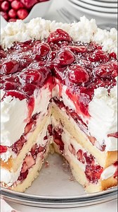 This Strawberry Heaven on Earth Cake was absolutely dreamy 😍 Light, creamy, and packed with fresh strawberry flavor. Every bite feels soft and fluffy, like the perfect mix of cake and layered dessert. So easy to eat way too much — I’m definitely making it again 🍓🍰 | Daily Recipe