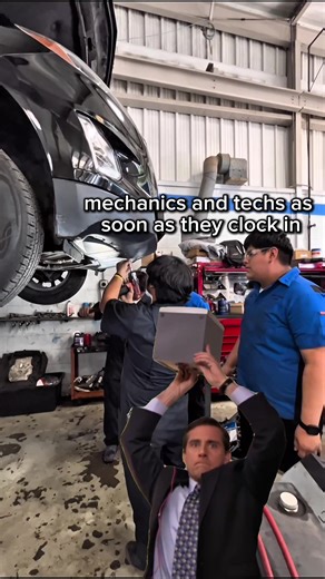 We love our techs and mechanics, casi tanto como aman su música🤣💙 #rgv #fordnation #siempretipton #cardealership #tiptonford