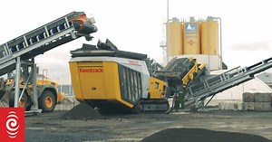 Fulton Hogan's new machine grinds up asphalt to recycle