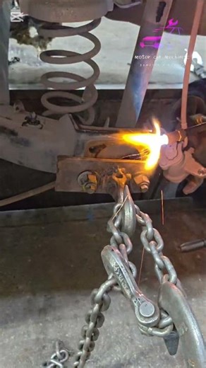 Hyundai Elantra back wheel adjustment #automobile #brakesystem #hondacars #mechanic #brakefluid