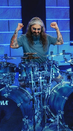 Dream Theater’s Mike Portnoy performs “Under a Glass Moon” 🌙 This song showcases Portnoy's signature rapid-fire double bass patterns, intricate fills, and smooth time signature transitions. It's a great study for drummers to enhance speed, precision, and creativity behind the kit. Head over to our YouTube channel to watch his full performance. 🥁: Mike Portnoy 🎤: Dream Theater 🎧: Under A Glass Moon #Drumeo #DreamTheater #MikePortnoy | Drumeo