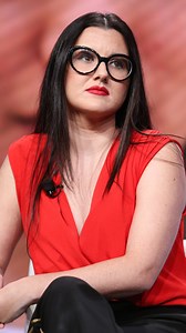 D'une famille de pêcheurs sétois à la tête d'Open AI (ChatGPT), découvrez la success story de Fidji Simo, la patronne française la plus influente de la tech mondiale. | ELLE