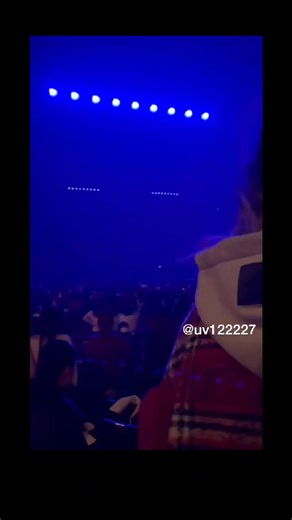 aespaの感動的なWhiplashパフォーマンス