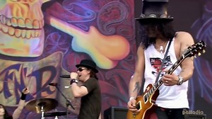 506K views · 16K reactions | Slash ft. Myles Kennedy - Sweet Child O' Mine (Live At Glastonbury 2010) | Flashback Ao Vivo | Facebook