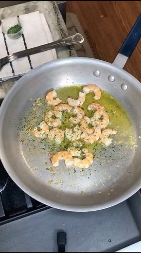 HOW to Sauté SHRIMP | GARLIC Olive Oil SHRIMP | SAUTEED Shrimp