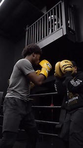 Tricks of the Trade Watch the video to the end… #CoachAnthonyBoxing #BoxingLife | Coach Anthony