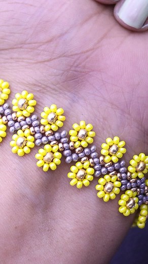 Beaded Bracelet: Easy Beaded Heart Bracelet Making Tutorial Kindly subscribe to my youtube channel EASY AND QUICK CRAFT for more beading tutorial videos and patterns. Link in BIO 👇🏻 Happy Beading 🙂 ✍🏻Materials - Yellow, grey, gold seed beads 11/0 - gold seed beads 8/0 - Magnetic clasp - beading thread Size 0.20mm & length 120 for bracelet & 40 cm for each flower, total 35 flowers for 6" bracelet. (you can use any kind of beading thread like fireline or polyester etc) - 1 beading needle(size 