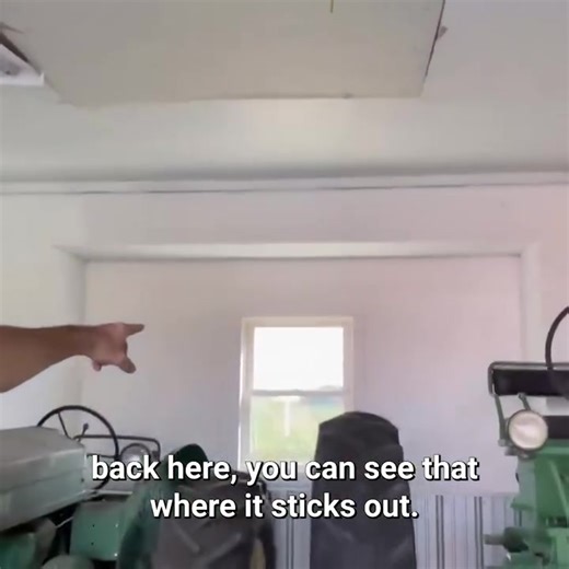 Monstermax 2's Tire And Shocks Get Mounted! Very Easy! #car #truck #monstermax | Whistlindiesel