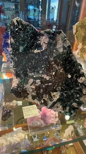 10K views · 400 reactions | Brochantite - is a copper sulphate...