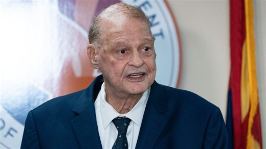 Arizona schools chief Tom Horne announces legislation to ban cellphone use in classrooms statewide