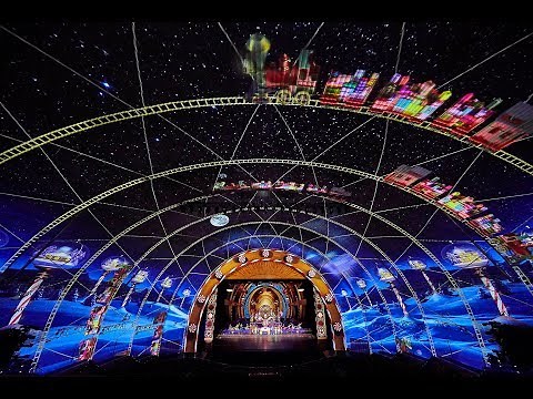 Santa's Workshop - Christmas Spectacular 360 Video