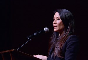 Is Lucy Liu Bisexual or a Lesbian?
