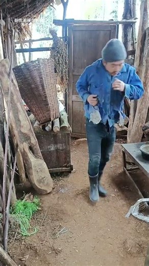 Nothing is happier than getting off work.#I m a rural person who records rural life