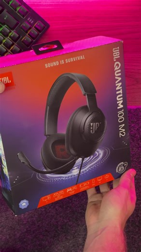Prepare-se para subir de level com o JBL QUANTUM 100 M2! 🎧🎮 Muito mais do que SÓ o áudio, a JBL traz uma experiência de imersão total no jogo. Tá na hora de deixar de ser só mais um no ranking, seja o melhor! Procure por 677078 no site ou app do KaBuM e aproveite!