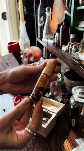 Glamour Spell Box with Attraction Oil