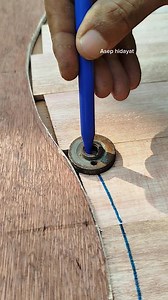 1.2M views · 3.3K reactions | Cutting techniques on non-straight planes #fblifestyle #woodworking #carpenter #idea #woodworkingtips #diyproject #diy | Asep Hidayat | Facebook