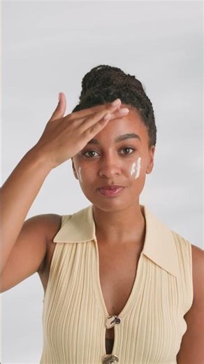 How to Apply SPF & Sunscreen on Your Face | Anthelios UVMune