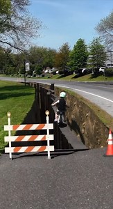 營造 驚心 動魄 氛圍 😱 #vfx #b3d #blender ======================= 《TOUCH》Web： http://easttouch.my-magazine.me 《TOUCH》Facebook： www.facebook.com/easttouchhk 《TOUCH》Instagram： www.instagram.com/easttouchhk 《TOUCH》Threads： www.threads.net/@easttouchhk 資料來源：Phil Cohen | 東TOUCH