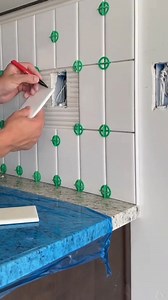 ✨ Nothing beats the feeling of a refreshed kitchen! Creating a space where cooking feels joyful and every detail sparks inspiration. 🌿🍳 #KitchenMakeover #HomeVibes #CozyKitchen #InteriorGoals #KitchenInspo #ModernLiving #HomeStyle #FreshSpace #KitchenDesign #DailyInspiration #HomeTransformation #DreamKitchen #LivingBeautifully | Decorating Ideas