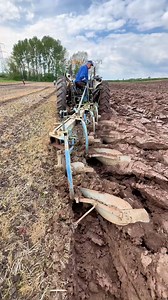 5M views · 45K reactions | Doe triple D tractor ploughing with a 4 furrow plough and some strong land | Pro Horizon Farming Content | Facebook