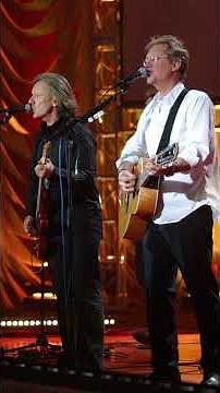 America “Ventura Highway”, from their (1972) album “Homecoming” released on Warner Brothers Records