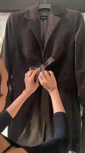 Customising Clothing Who remembers this pre-loved velvet blazer I...