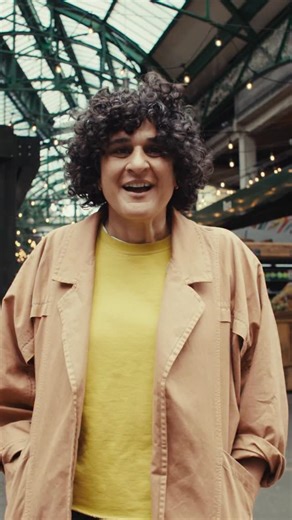 🎄 The ultimate Christmas party food! Samin Nosrat reveals the dishes she would whip up to make any festive celebration even more magical. In 2026, the chef will be on tour in the UK sharing recipes from her latest cookbook Good Things, and sharing tips & tricks to elevate your cooking. But above all else, Samin will talk about how to have more fun in the kitchen, and most importantly, with your guests. 🎟️ fane.co.uk/samin-nosrat | Fane