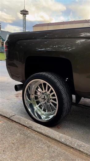 David Letcher | Freedom Diesel | D&M Detailing on Instagram: "65/s485 idle singing in Gatlinburg. 😮‍💨 Promocodes: -10% OFF (DAVIDLETCHER) -@enthuzstapparel -15% off (Davidletcher) @lasfitautolighting •15% OFF (DAVIDLETCHER) - @jackson_auxito •10% OFF (DAVIDLETCHER)-@officialbadflag •10% OFF (DAVIDLETCHER) -@dba_lighting ———————————————————- Performance mods @mtkb_racing Performance mods @john_c_garage_pa (Sponsorship ✅) Fuel & air Turbo -65/66mm paired with a s485 God father @stainless_diesel