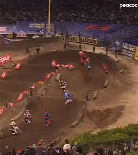 Malcolm Stewart and Justin Barcia huge collision in 450 Main! | DirtbikeLover