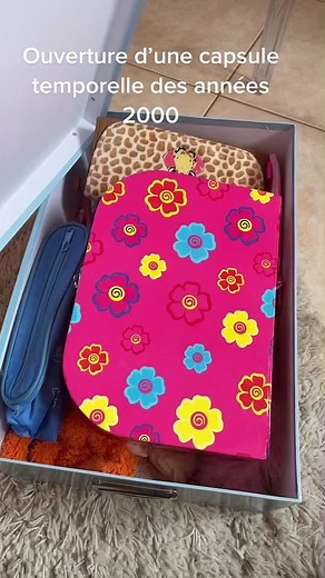 Capsule temporelle des années 2000 : Souvenirs d'enfance et nostalgie
