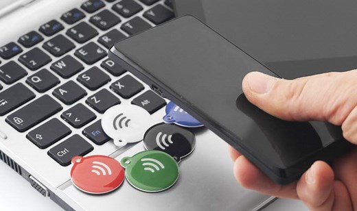 Tag NFC : c'est quoi et comment l'utiliser ? Voici nos réponses et conseils.