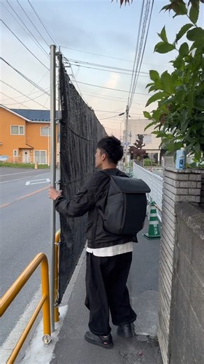 This guy found the solution to the Mount Fuji problem 😂 📷 trystane | Japan Moments