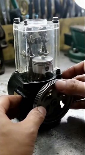 Testing Mini Diesel Engine Compression