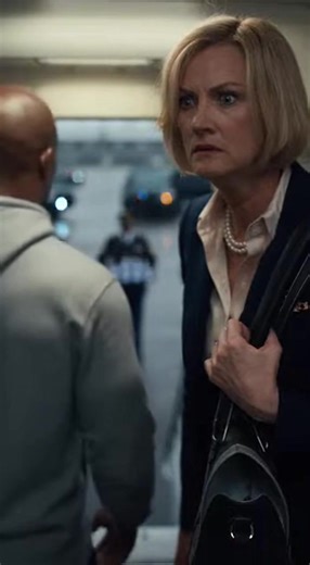 She Slapped a Black Soldier for "Hogging the Armrest" in Coach—Until 3 MPs Arrested Her: He's a Special Forces Commander. The sound of the slap didn’t just echo through the cabin; it shattered the recycled air of Flight 892 like a gunshot. For three seconds, absolute silence gripped Economy Class. No babies crying, no rustling of snack bags, no hum of the engines. Just the burning red imprint of a hand rising on the cheek of the man in 14B, and the heavy, terrified breathing of the woman in 14A.