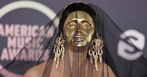 Cardi B pulls a golden mask at AMAs, fans compare her to 'Squid Game’ VIPs