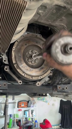 How Many DIY Mechanics Actually Own This Bearing Puller? 👀🔧