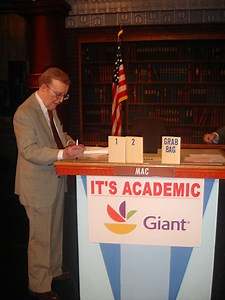 Longtime ‘It’s Academic’ host Mac McGarry dies - WTOP News