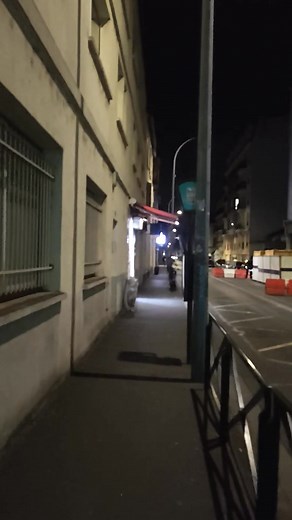 1.7M views · 33K reactions | #paris #france #tourism #reality #facts #information #viralvideo #supportmeguys | abroad.tv | Facebook