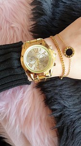 ‼PROMO‼PROMO‼ 🤩Get this Naptalia Gold Watch for only P1499 each and get free 18k gold plated bracelet or 316L high quality stainless steel bracelet🤩 🚛Cash on delivery 📱Send us a message to order. | Sopistikada