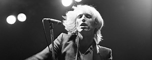 The Meaning Behind "Straight into Darkness," a Powerful but Underrated Gem from Tom Petty and the Heartbreakers