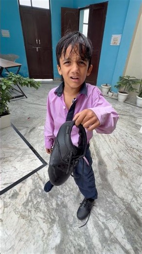 Arhan ke shoes 😂 #shorts #minivlog #familyvlog #dailyvlog #trending