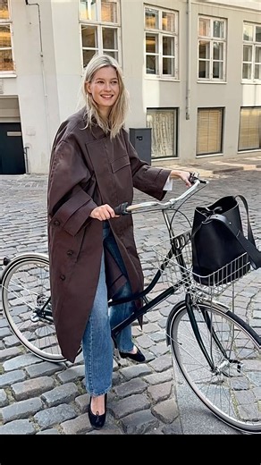 Dress Sophisticated! Daily Outfit Fashion Styling Lookbook How to Dress Well #MiddleAgedFashionSt...