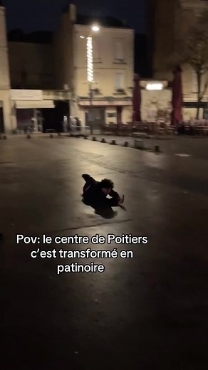 Centre de Poitiers : une patinoire inattendue !