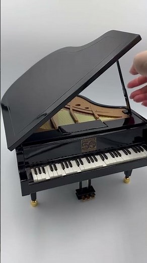 Testing a 2000 Peanuts 50th Anniversary Celebration Piano!