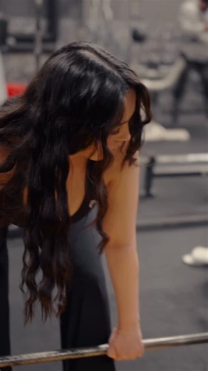 Nichole Avila on Instagram: "A fun little project to showcase my favorite energy drink, activewear brand and fitness app ✨ @evolveyou is by women, for women 🩷following their Strong program @alaninutrition in hand always 🫶🏼 @oneractive - Soft Motion Fold Over Straight Leg Bottoms & United V Neck Cross Back Vest White Logo 📸: @damiandiaz_photography 🏋️‍♀️: @thegymchula #reels #explore #explorepage #fitness #gym #gymmotivation #lockin #workout #bywomenforwomen #sandiego"