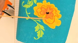 1.1K views · 16 reactions | When working with applique, a common dilemma arises: should you match the thread color to the fabric? Fear not, as Eileen is here to provide guidance on this matter. Additionally, she shares her insights on elevating her appliqué design using one of our five stunning new Medley Variegated thread colors! #perfectapplique #variegatedthread | DIME by OESD | Facebook