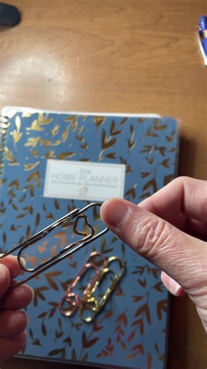 Sturdy Pen Holder Paper Clips for Organizing Office Supplies